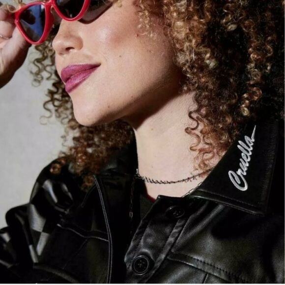 Disney Cruella de Vil Jacket Goth Pin Up Adults by Her Universe Size Large - Picture 4 of 10